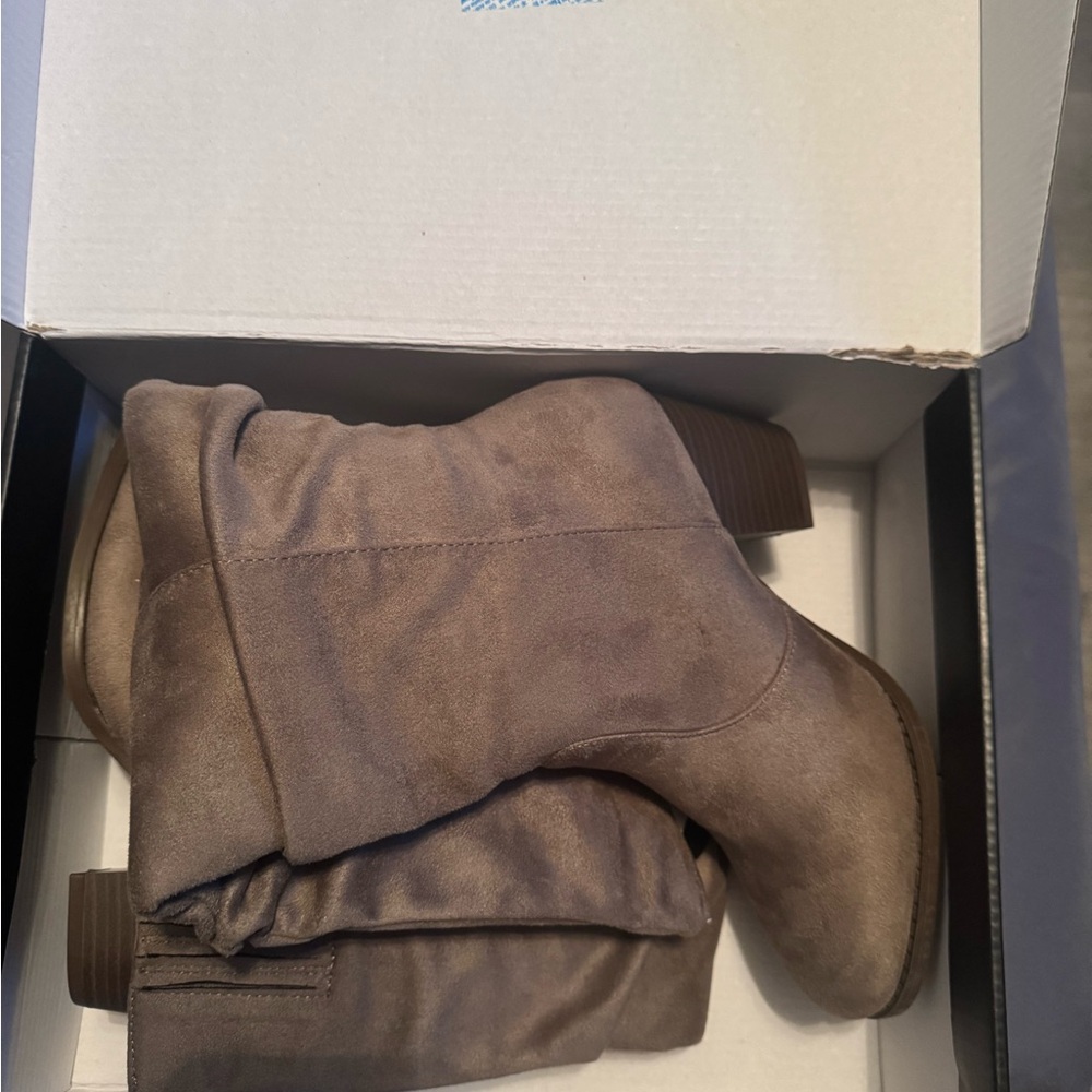 Stylish Brown Ankle Boots